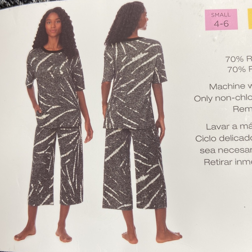 DKNY pj set NWT sz S Capri black print